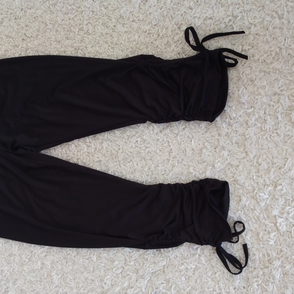 Noracora Black Pants. - Picture 3 of 9